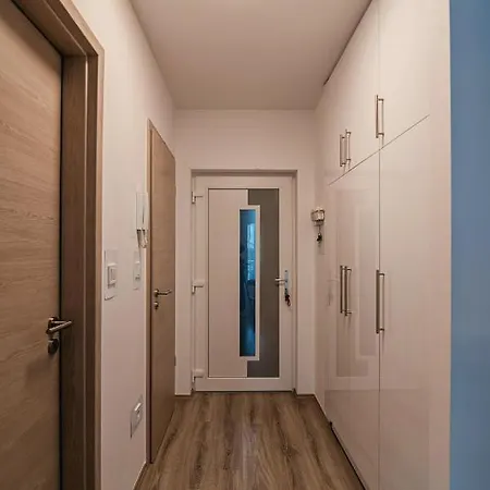 Apartmán Apartment, Private Parking And Balcony *