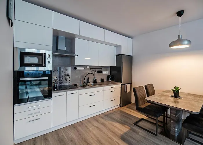 Apartment, Private Parking And Balcony Appartement *